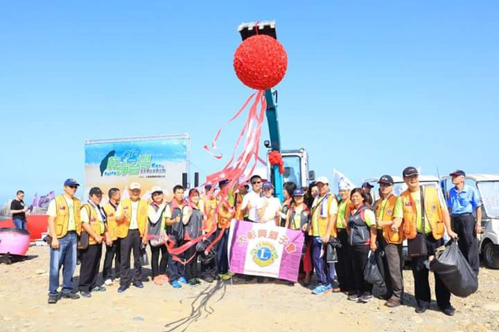 29天清一百噸垃圾，正妹靚機絢麗環(huán)島行